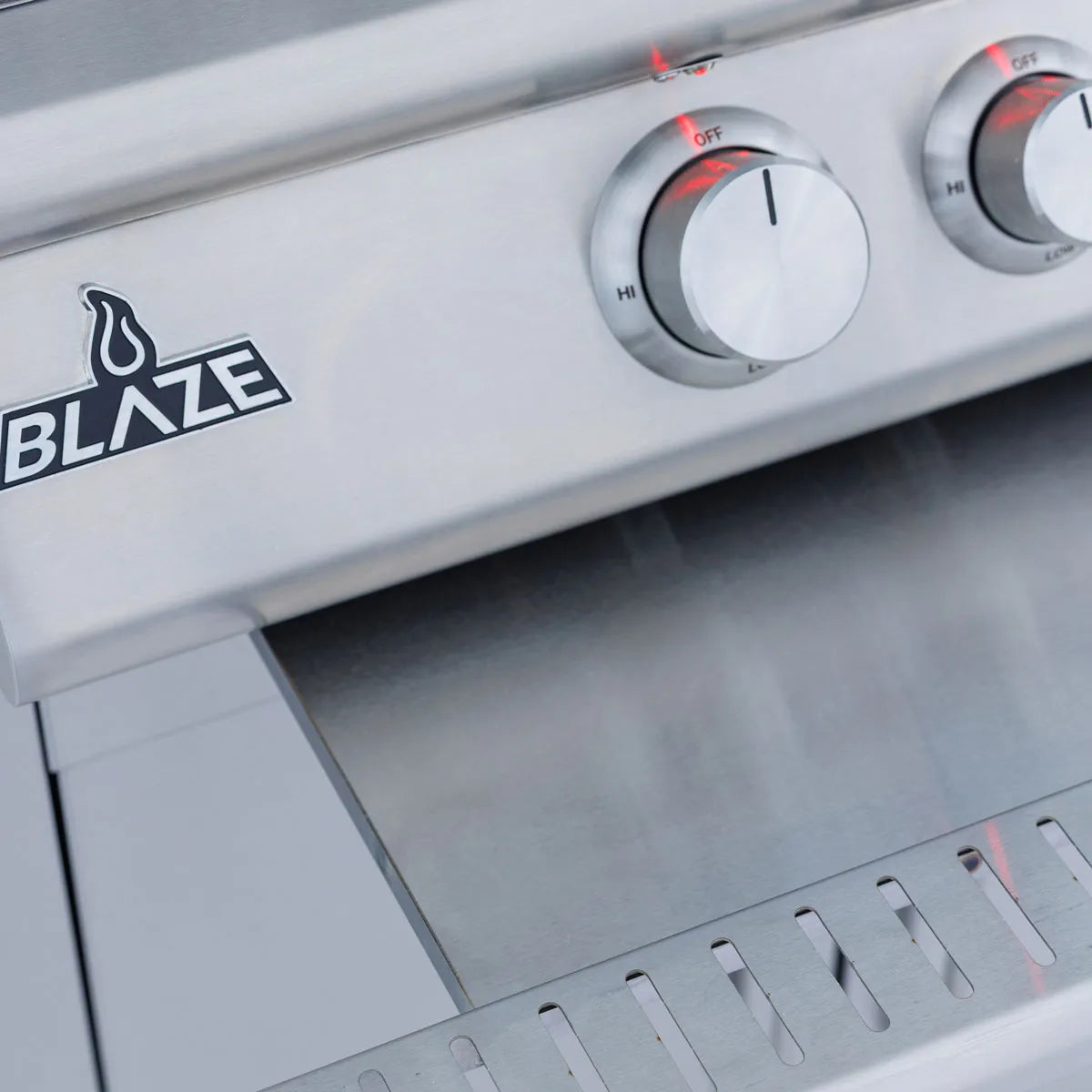 Blaze 26-Inch Gas Outdoor Oven with Bluetooth Meat Probes