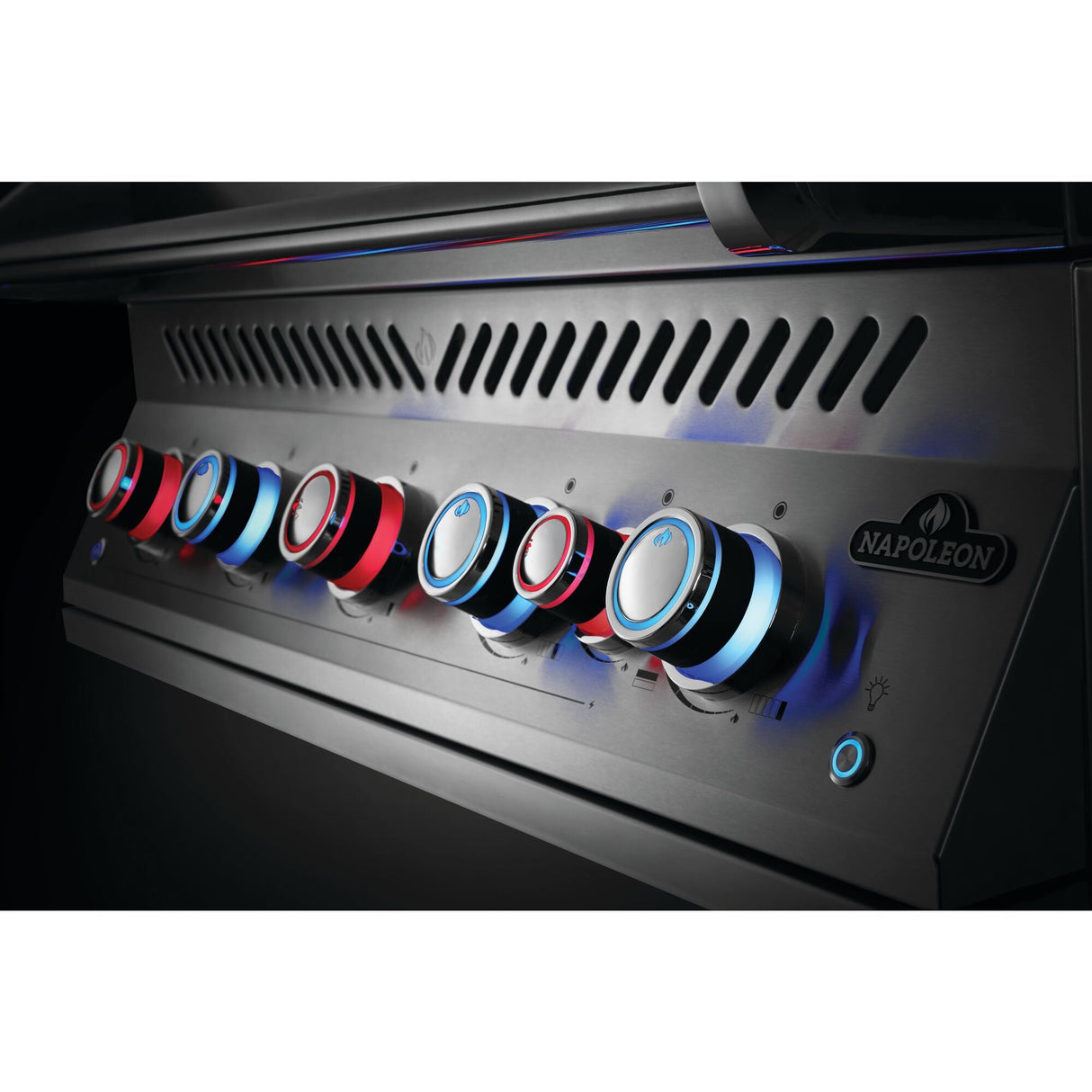 Serie 700 32" Gas Natural RB Integrada con quemador trasero infrarrojo
