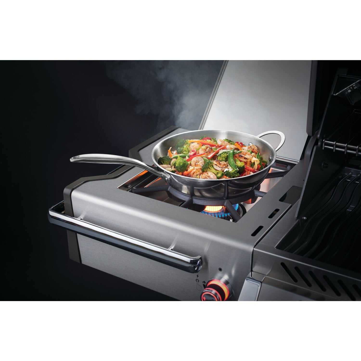 Prestige Pro™ 665 RSIB con quemadores laterales y traseros infrarrojos