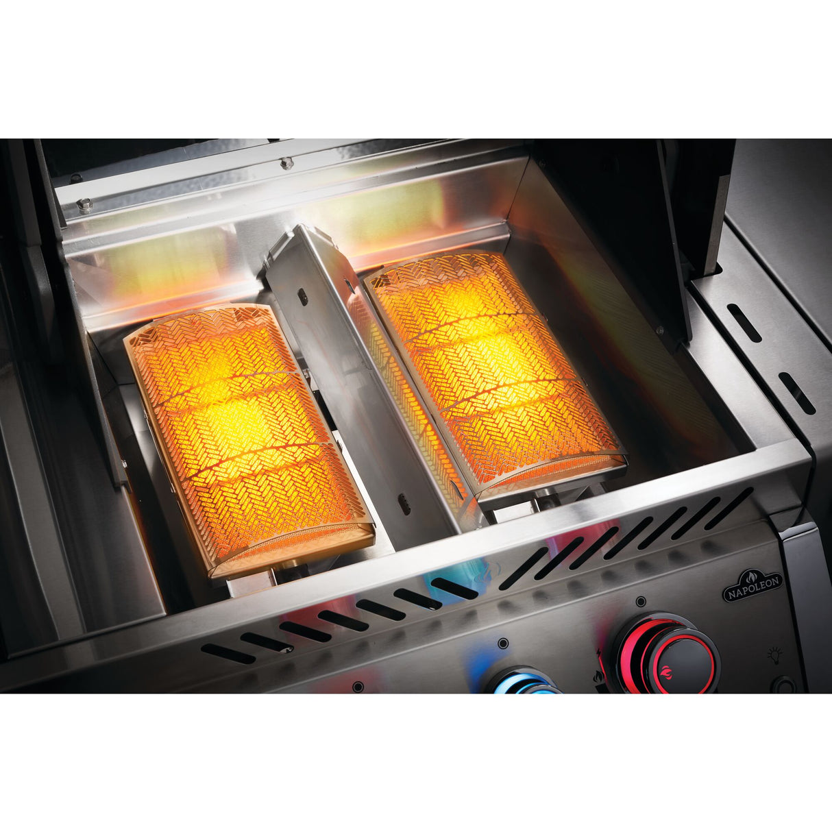 Prestige Pro™ 825 RSIB Gas Natural con quemador lateral de potencia, quemadores inferiores y traseros infrarrojos